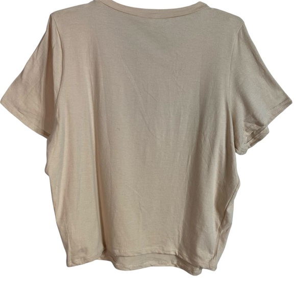 🆕 GODDESS Graphic Shirt - Picture 4 of 5